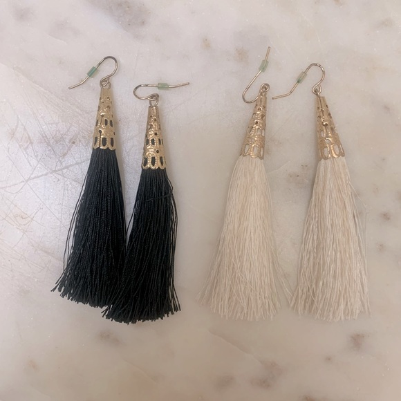 2 tassel earrings - white & black matching set‼️ - Picture 2 of 3